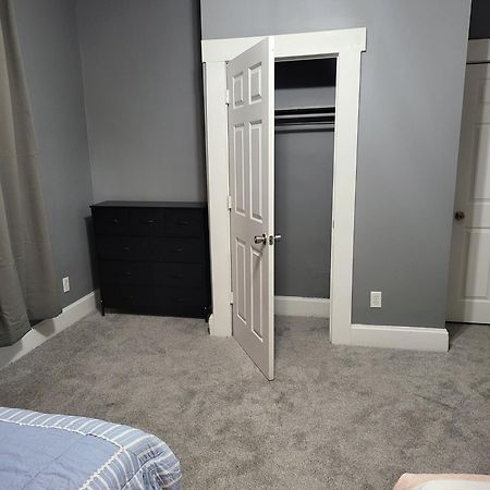Guest Room With Two Double Beds In Columbus Oh, Airport Location Dış mekan fotoğraf