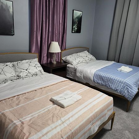 Guest Room With Two Double Beds In Columbus Oh, Airport Location Dış mekan fotoğraf