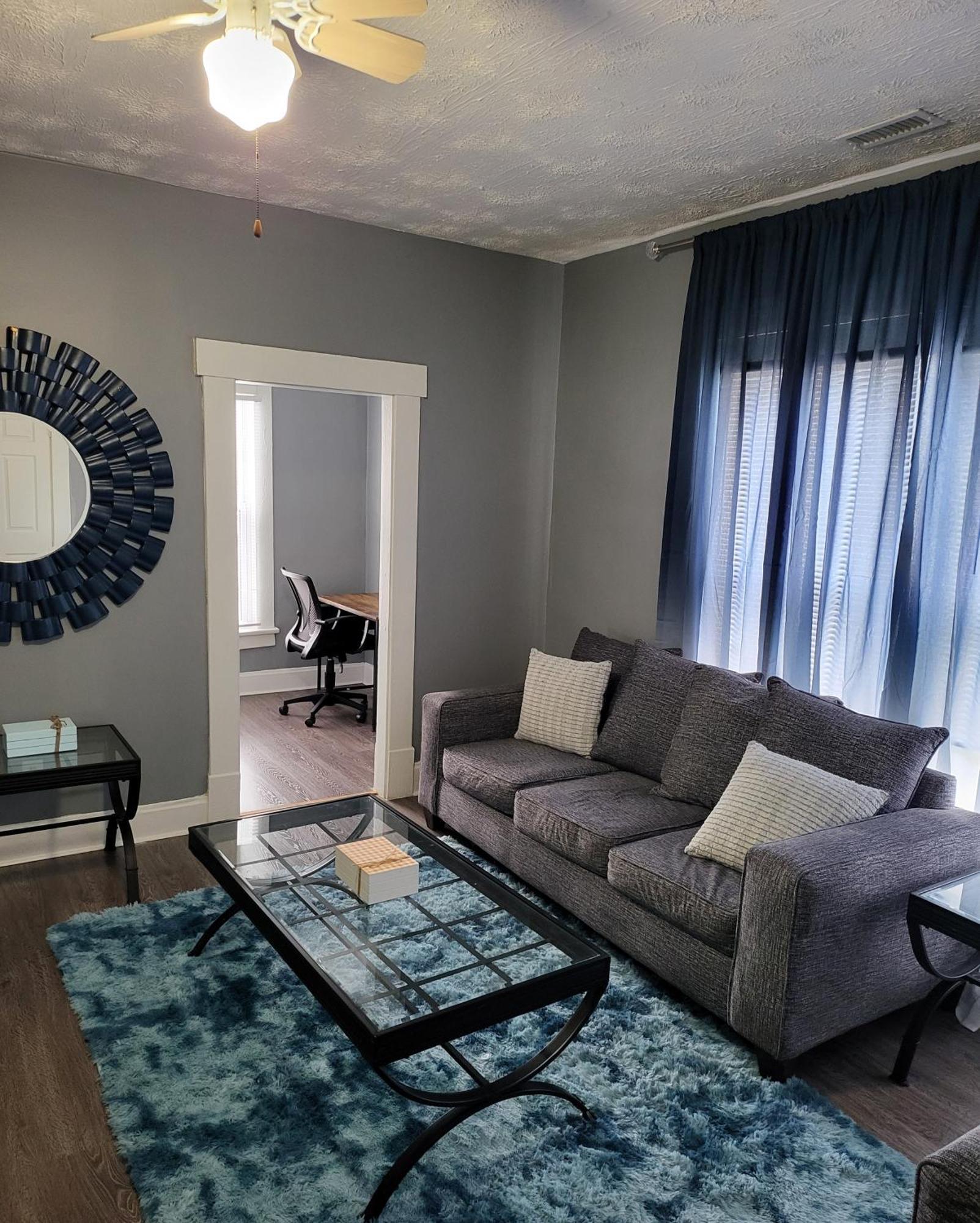 Guest Room With Two Double Beds In Columbus Oh, Airport Location Dış mekan fotoğraf