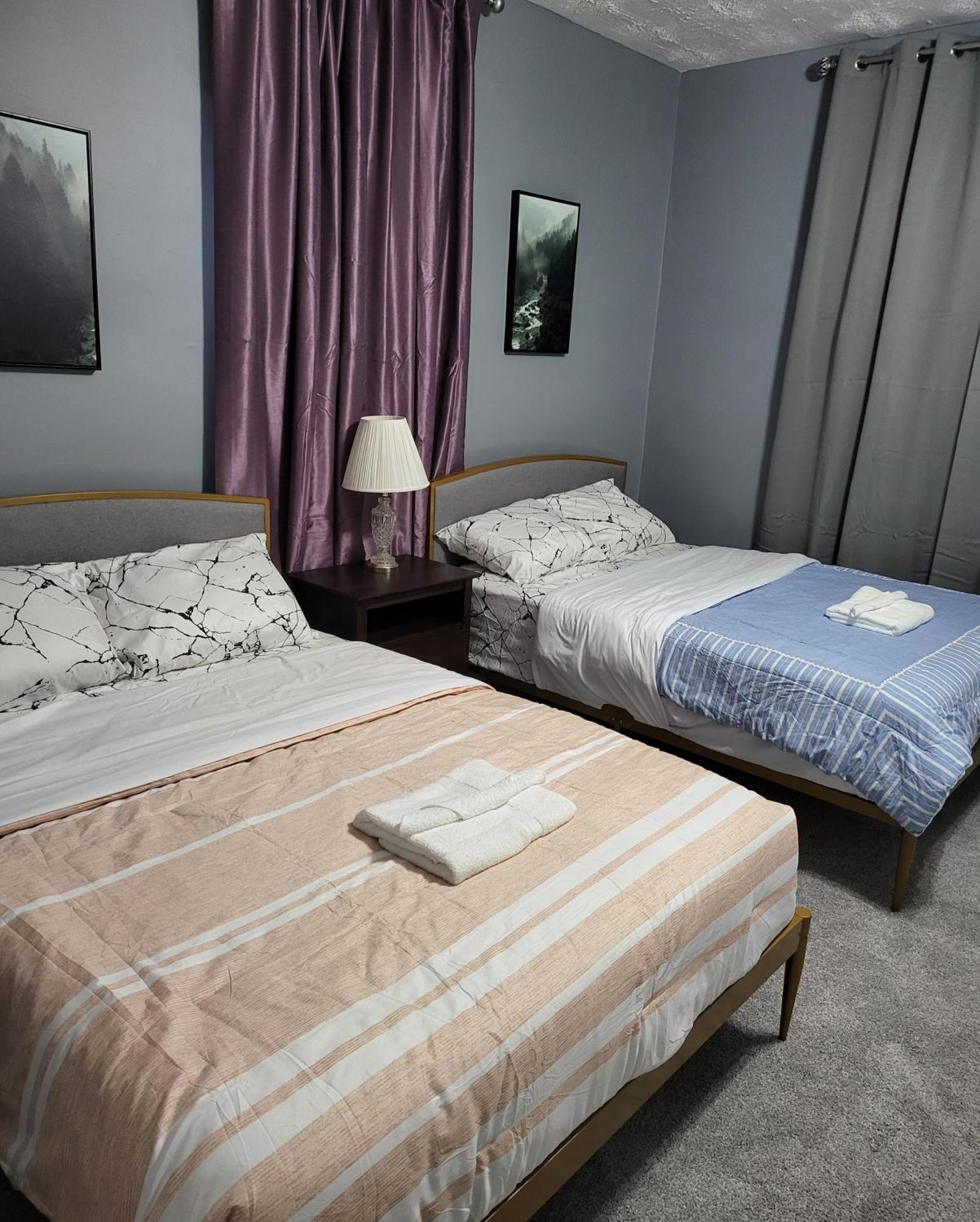 Guest Room With Two Double Beds In Columbus Oh, Airport Location Dış mekan fotoğraf